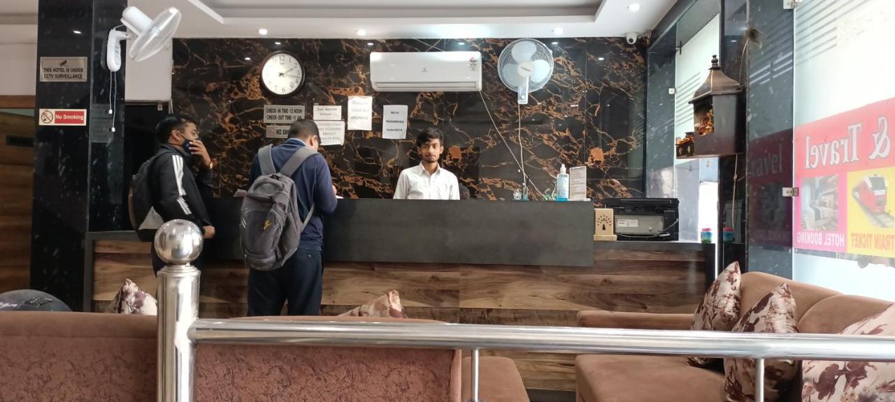 Hotel Ivy Plaza Luxury Νέο Δελχί Εξωτερικό φωτογραφία