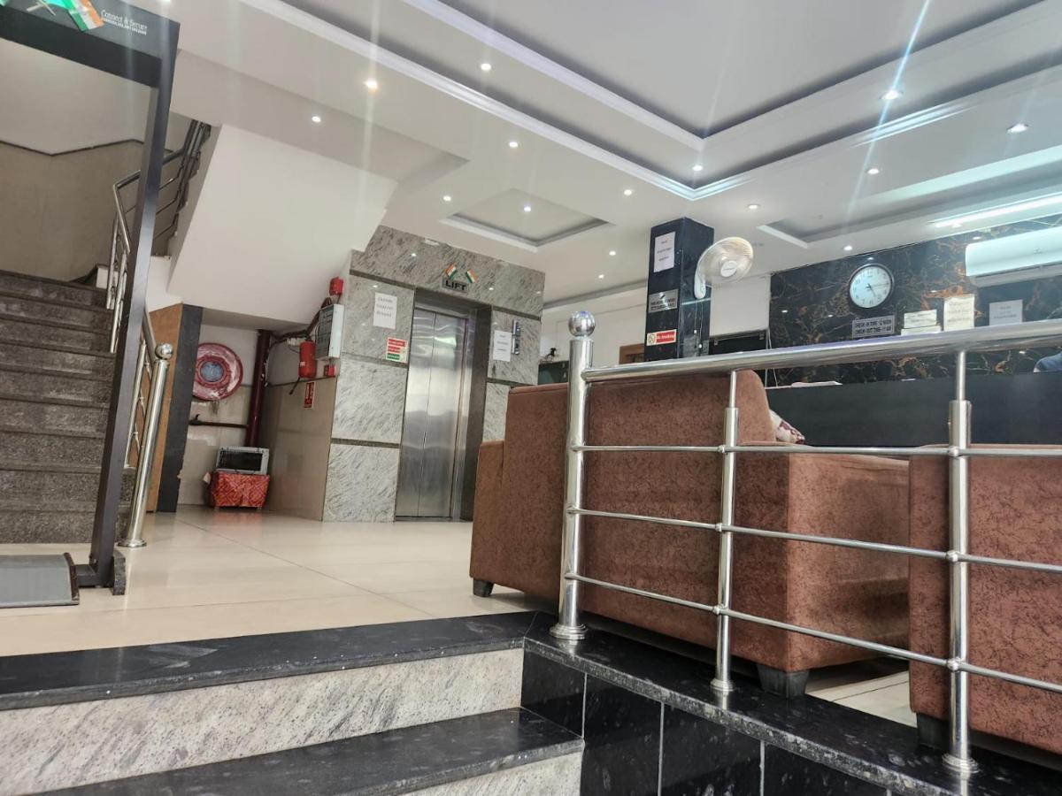 Hotel Ivy Plaza Luxury Νέο Δελχί Εξωτερικό φωτογραφία