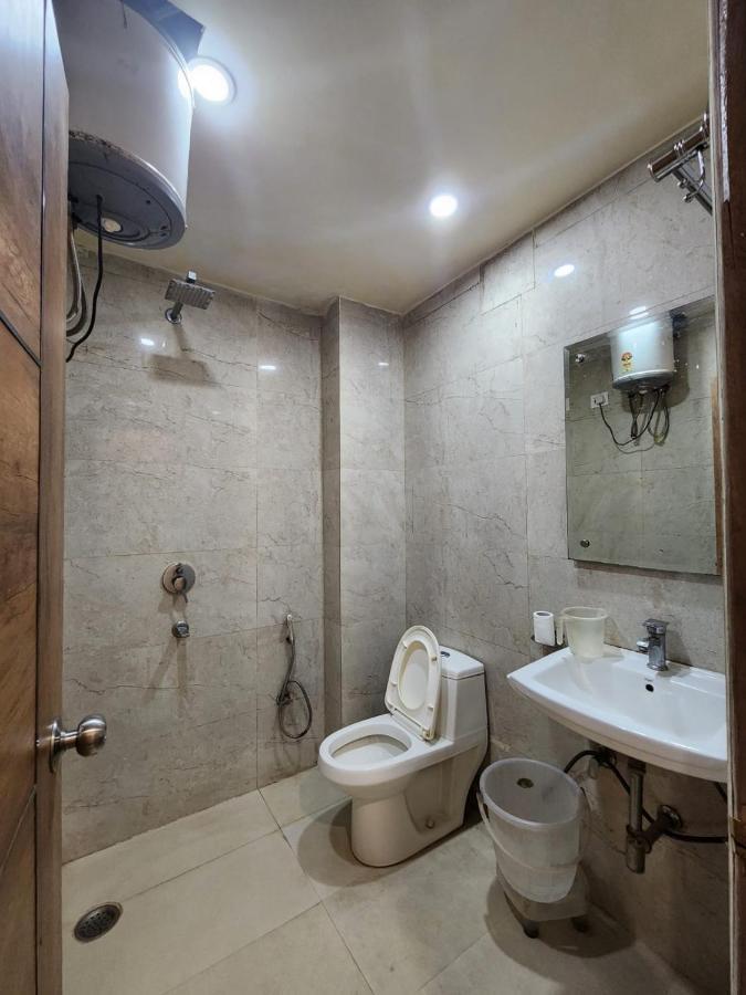 Hotel Ivy Plaza Luxury Νέο Δελχί Εξωτερικό φωτογραφία
