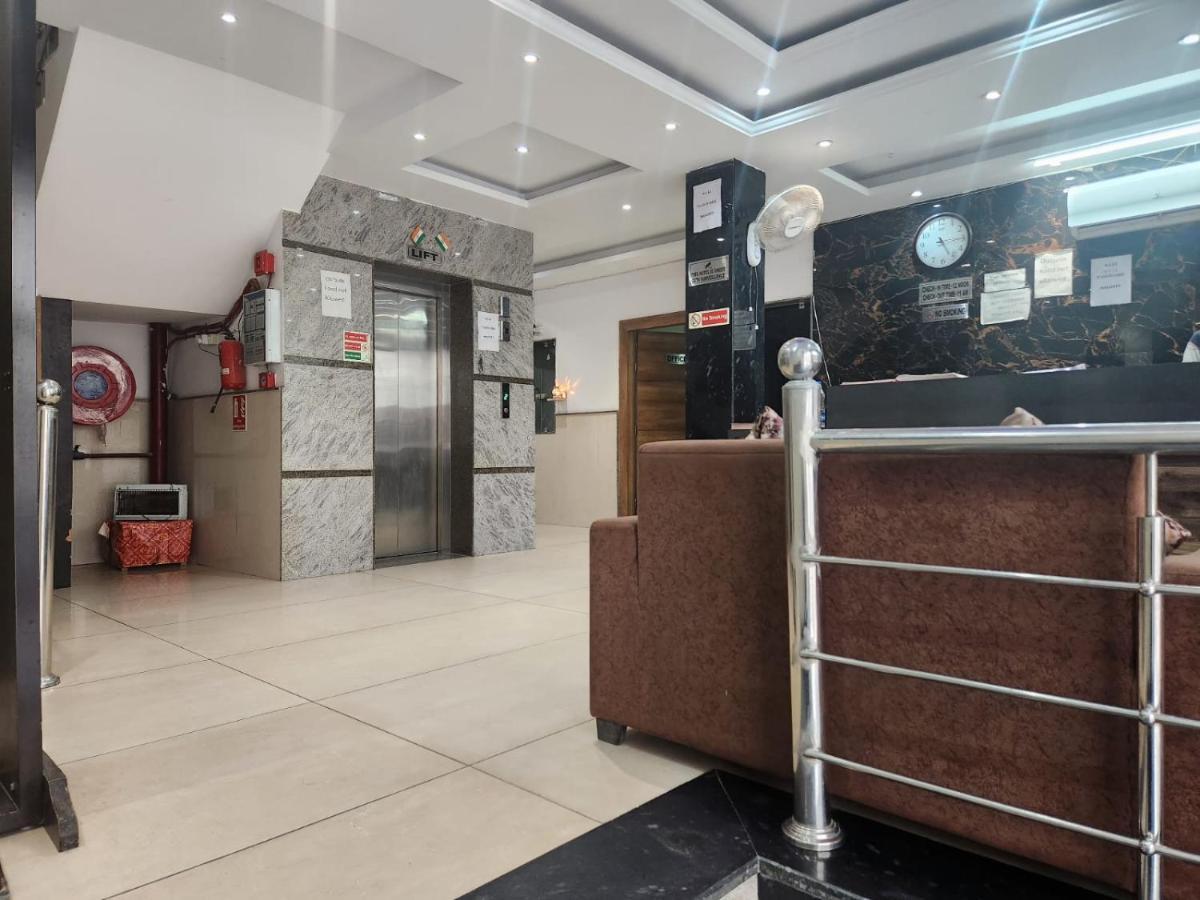 Hotel Ivy Plaza Luxury Νέο Δελχί Εξωτερικό φωτογραφία
